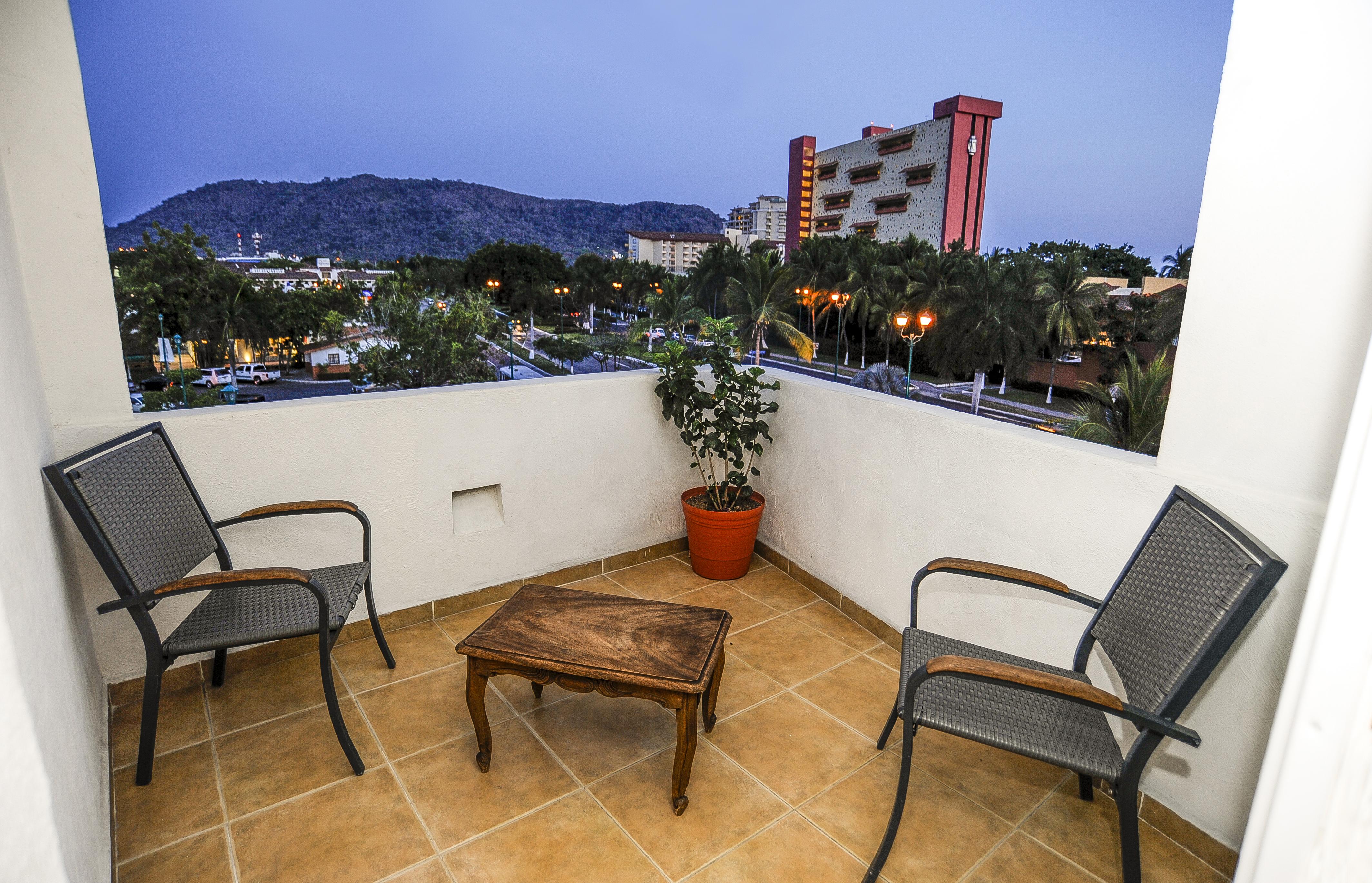 Hotel Suites Ixtapa Plaza Exterior photo